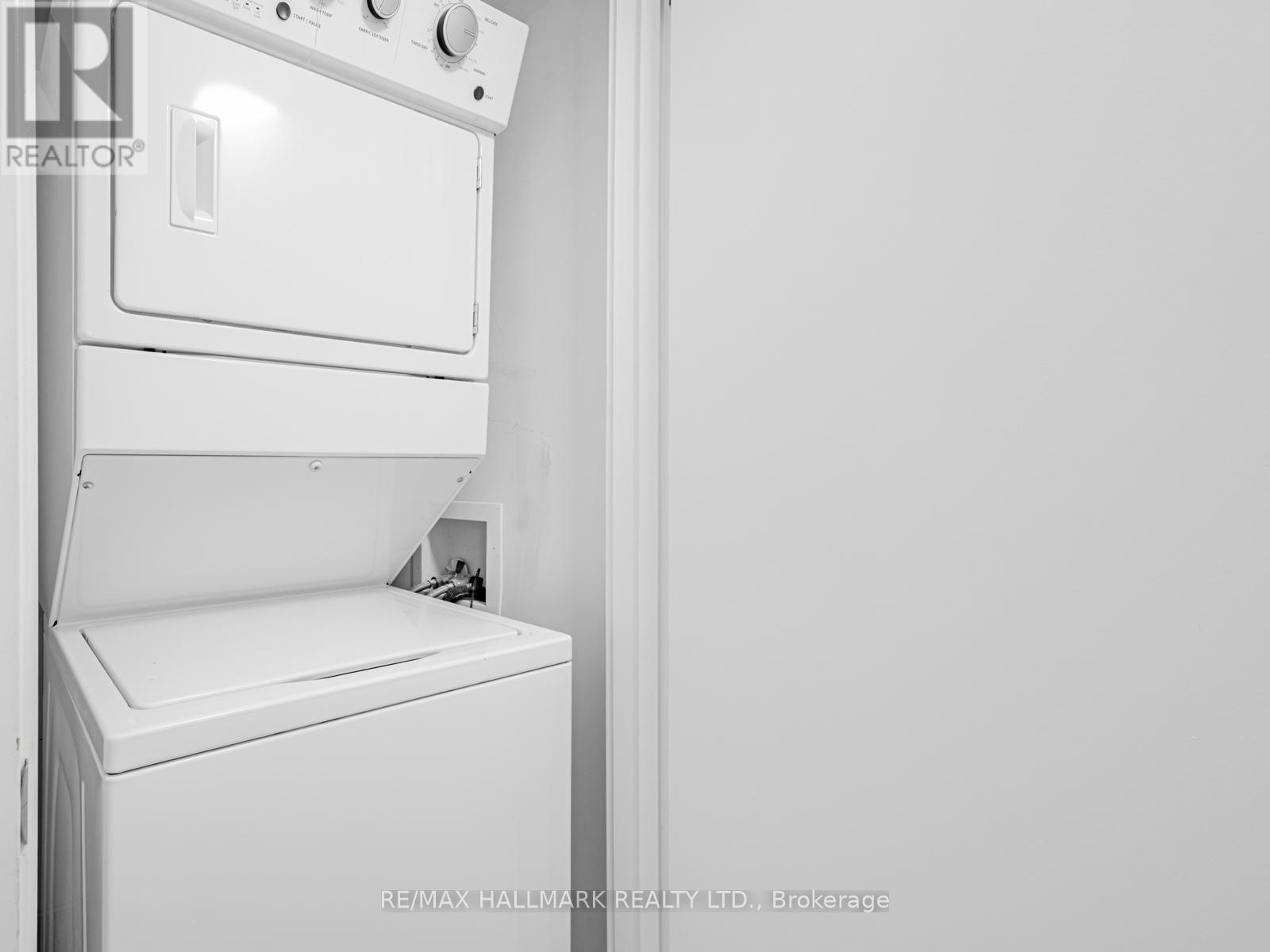 1 - 1491 O'connor Drive, Toronto, Ontario  M4B 2V5 - Photo 40 - E12463961