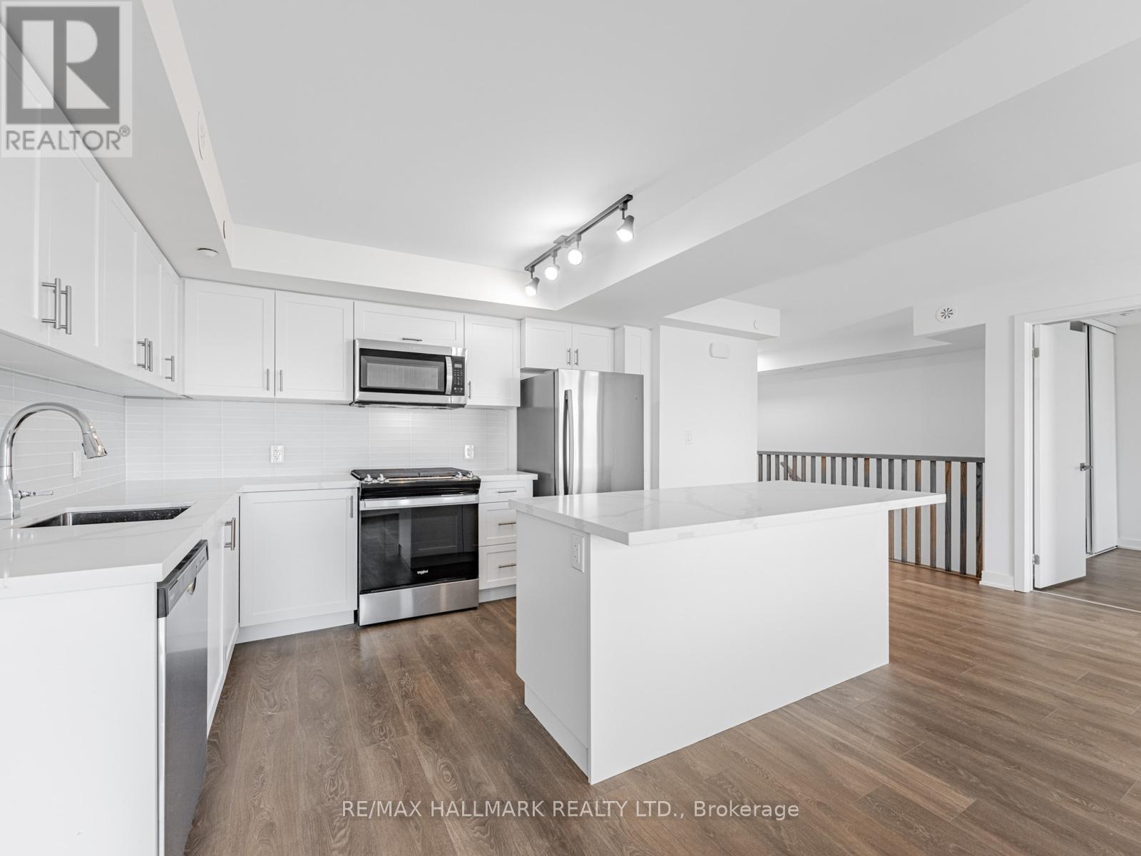 1 - 1491 O'connor Drive, Toronto, Ontario  M4B 2V5 - Photo 7 - E12463961