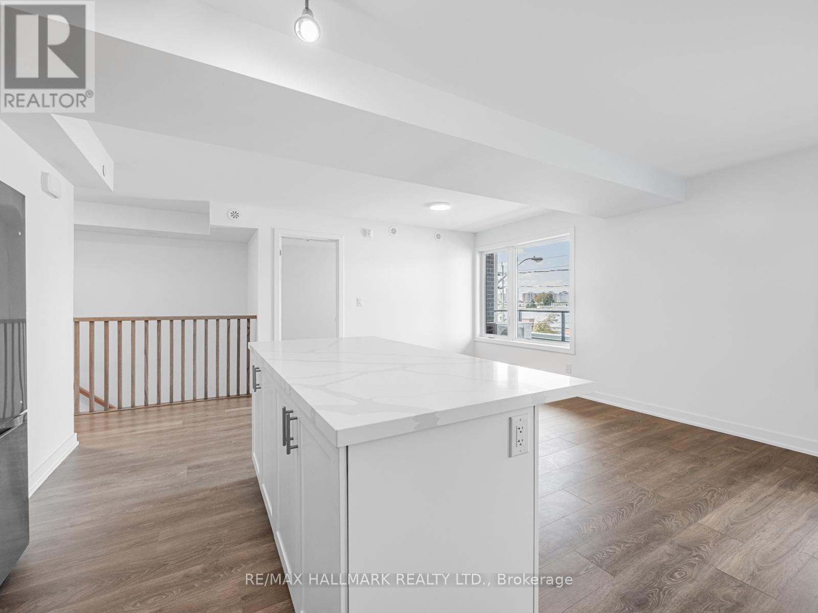 1 - 1491 O'connor Drive, Toronto, Ontario  M4B 2V5 - Photo 9 - E12463961