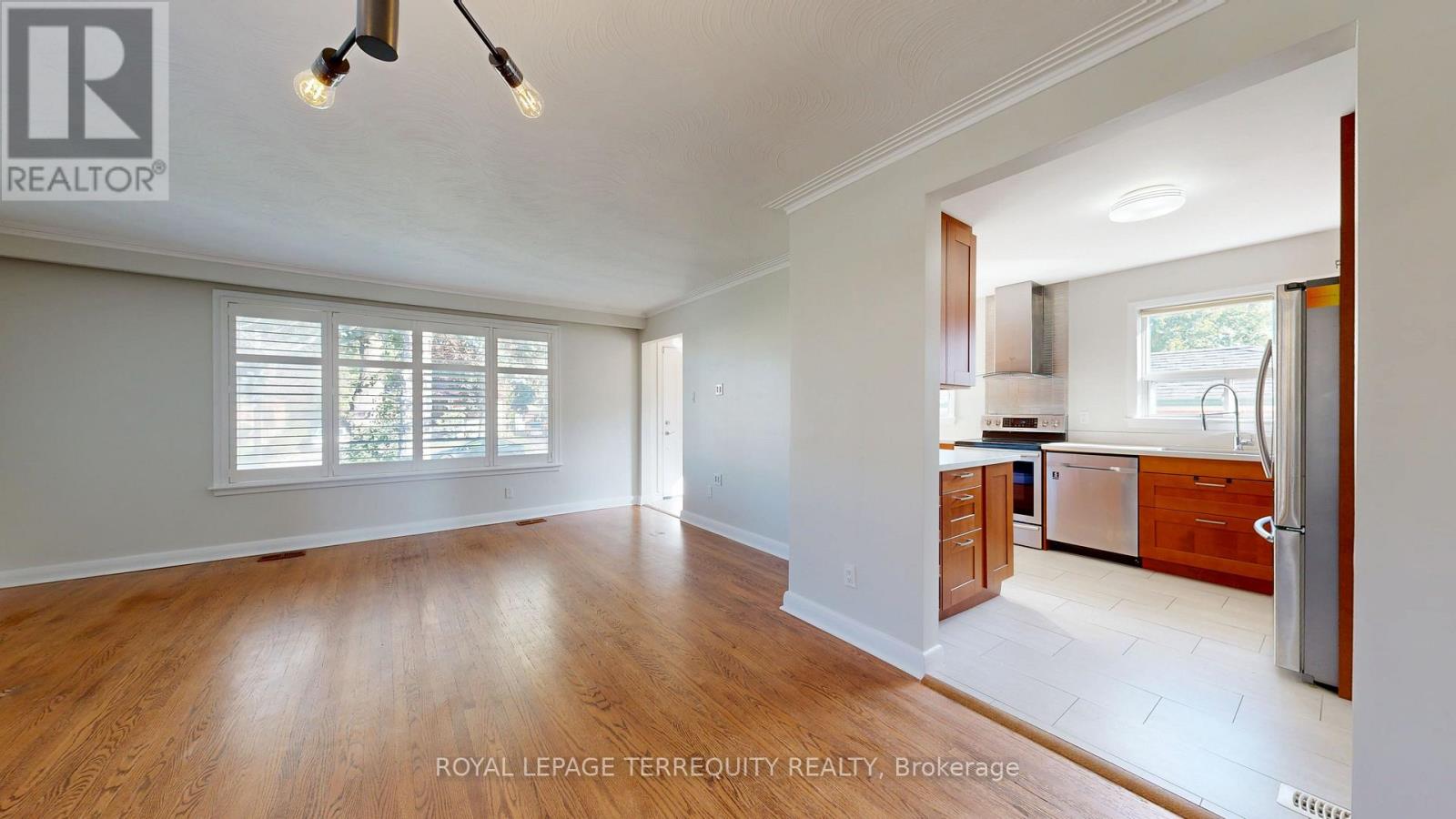 85 Romulus Drive, Toronto, Ontario  M1K 4C1 - Photo 6 - E12463976