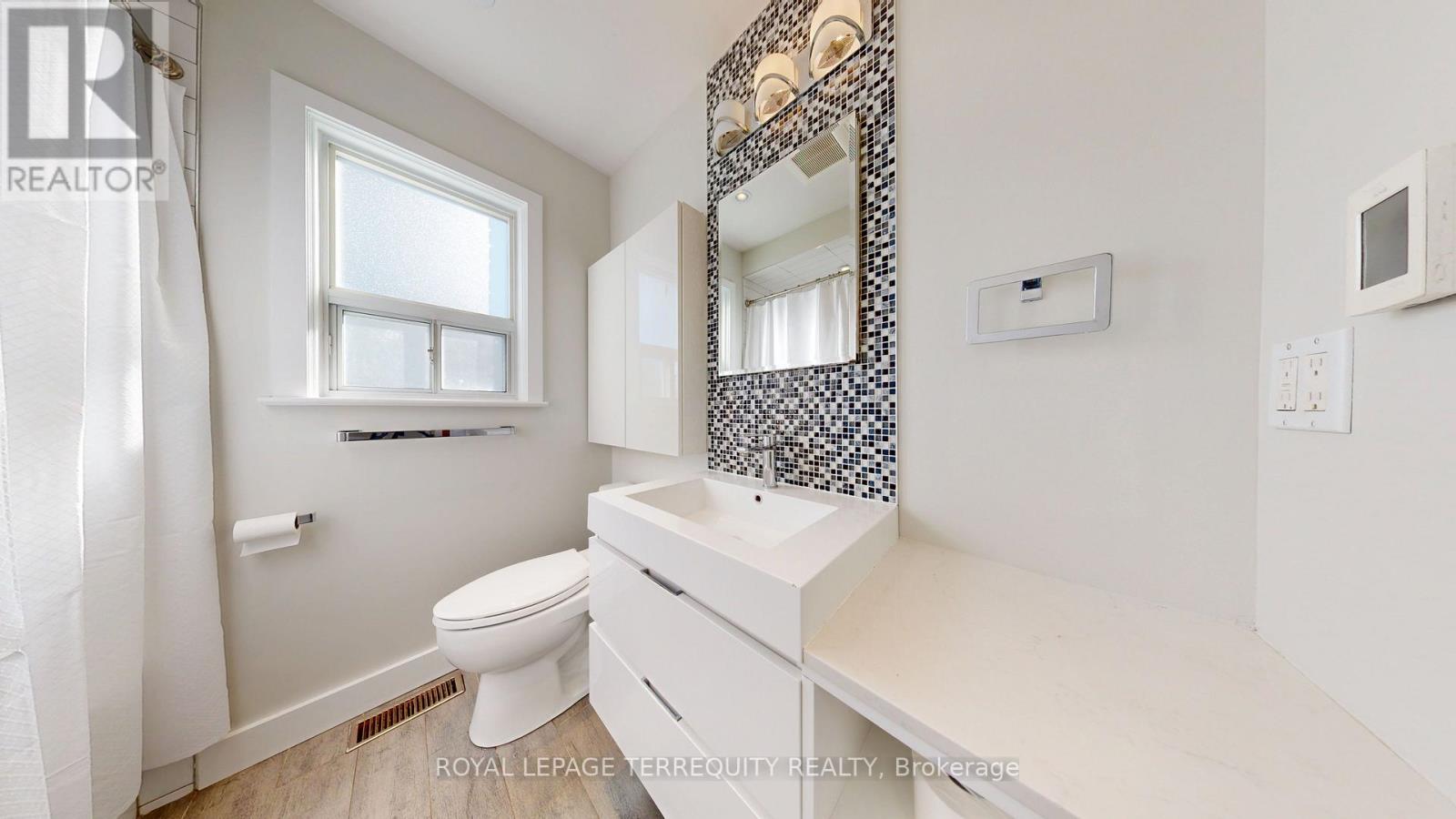 85 Romulus Drive, Toronto, Ontario  M1K 4C1 - Photo 7 - E12463976