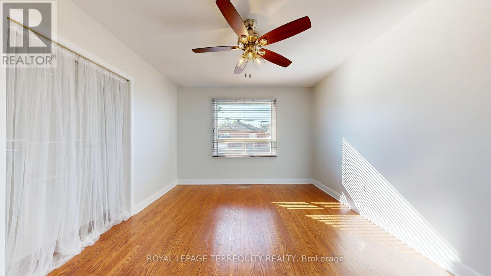 85 Romulus Drive, Toronto, Ontario  M1K 4C1 - Photo 9 - E12463976