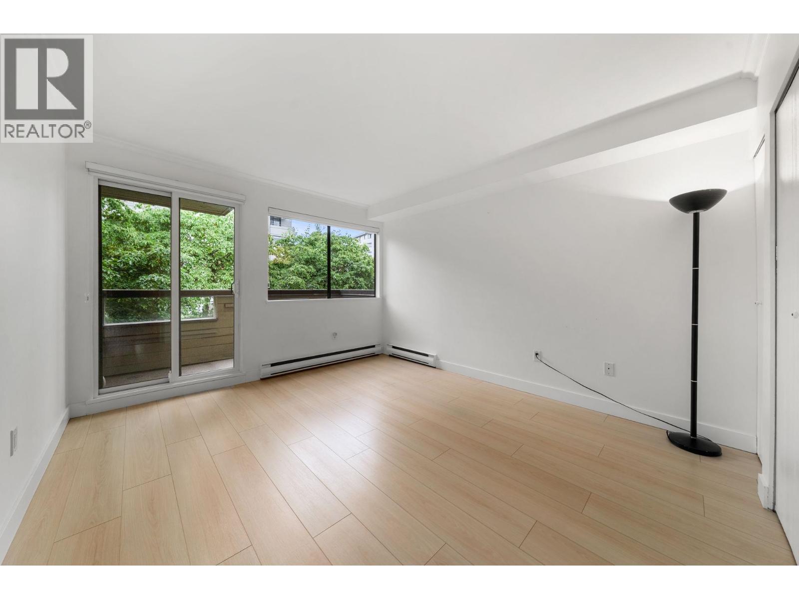 206 1363 Clyde Avenue, West Vancouver, British Columbia  V7T 2W9 - Photo 11 - R3058781