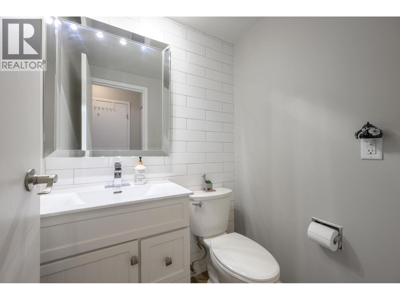 105 308 W 2nd Street, North Vancouver, British Columbia  V7M 1E1 - Photo 16 - R3058795