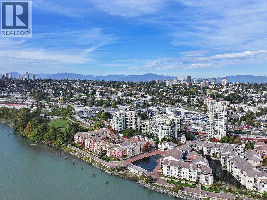 111 6 Renaissance Square, New Westminster, British Columbia  V3M 6N8 - Photo 10 - R3058818
