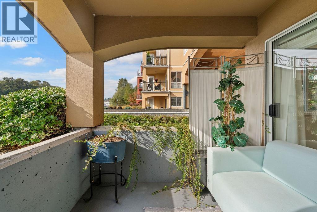 111 6 Renaissance Square, New Westminster, British Columbia  V3M 6N8 - Photo 27 - R3058818
