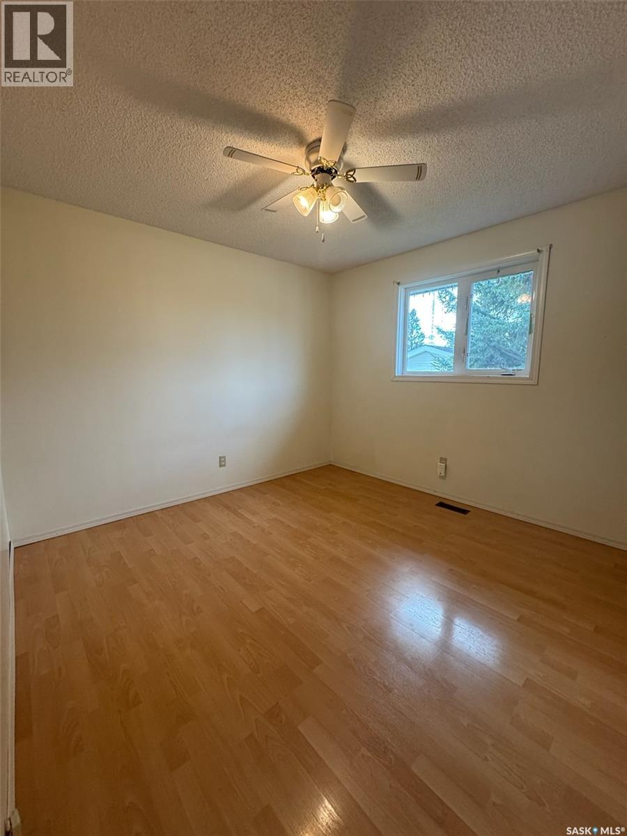 715 6th Avenue, Hudson Bay, Saskatchewan  S0E 0Y0 - Photo 17 - SK006395