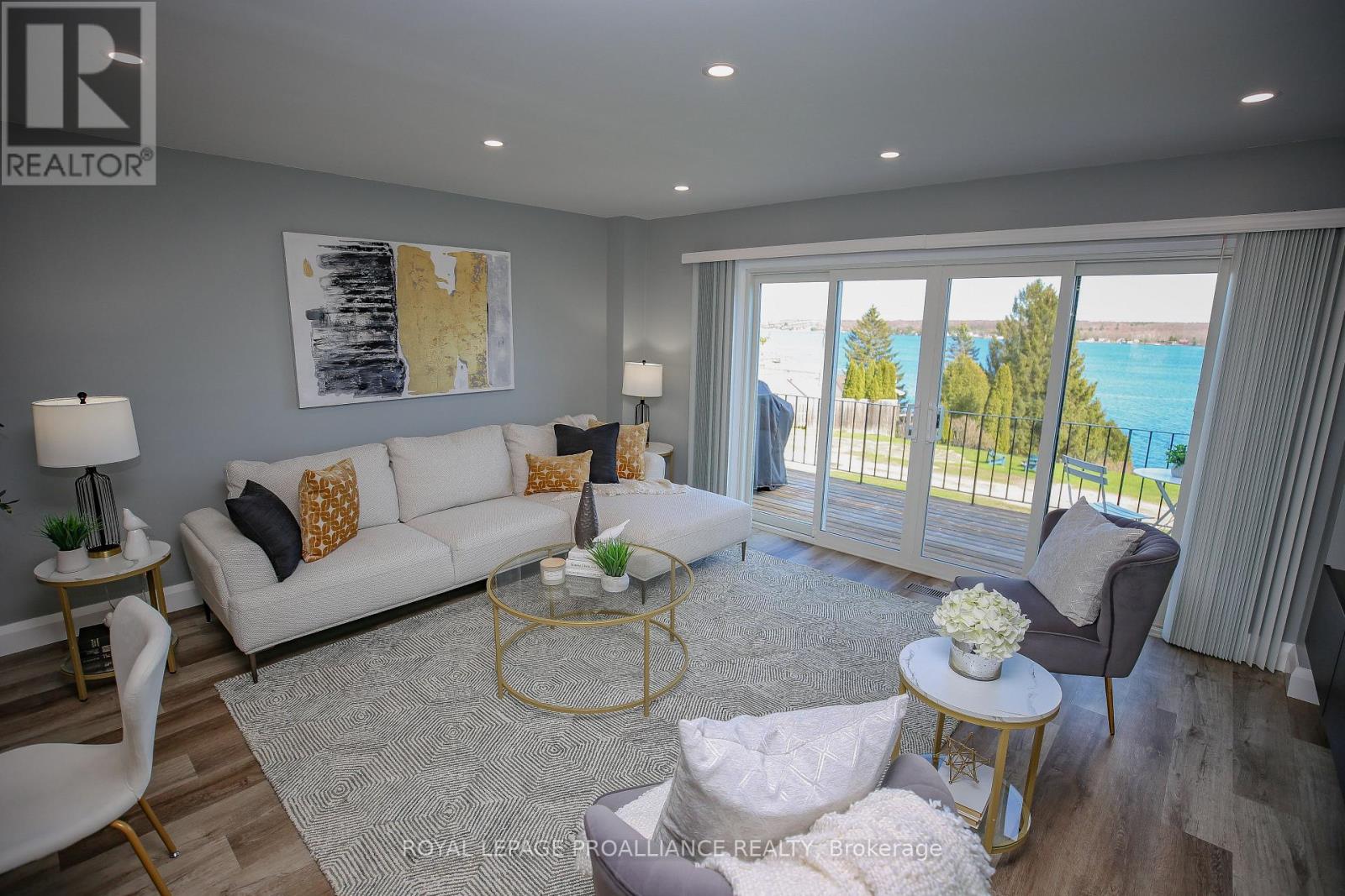 808 Riverview Lane, Elizabethtown-Kitley, Ontario  K6V 7G5 - Photo 6 - X12463990