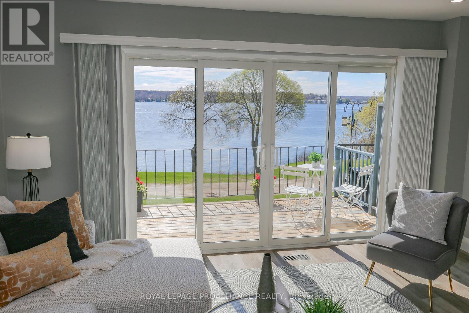 808 Riverview Lane, Elizabethtown-Kitley, Ontario  K6V 7G5 - Photo 8 - X12463990