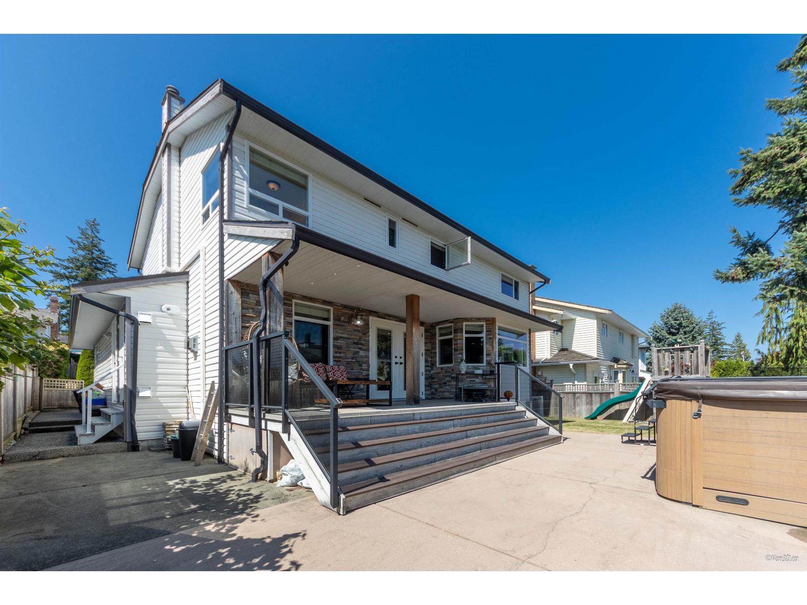 15552 Vista Drive, White Rock, British Columbia  V4B 5H8 - Photo 27 - R3058724