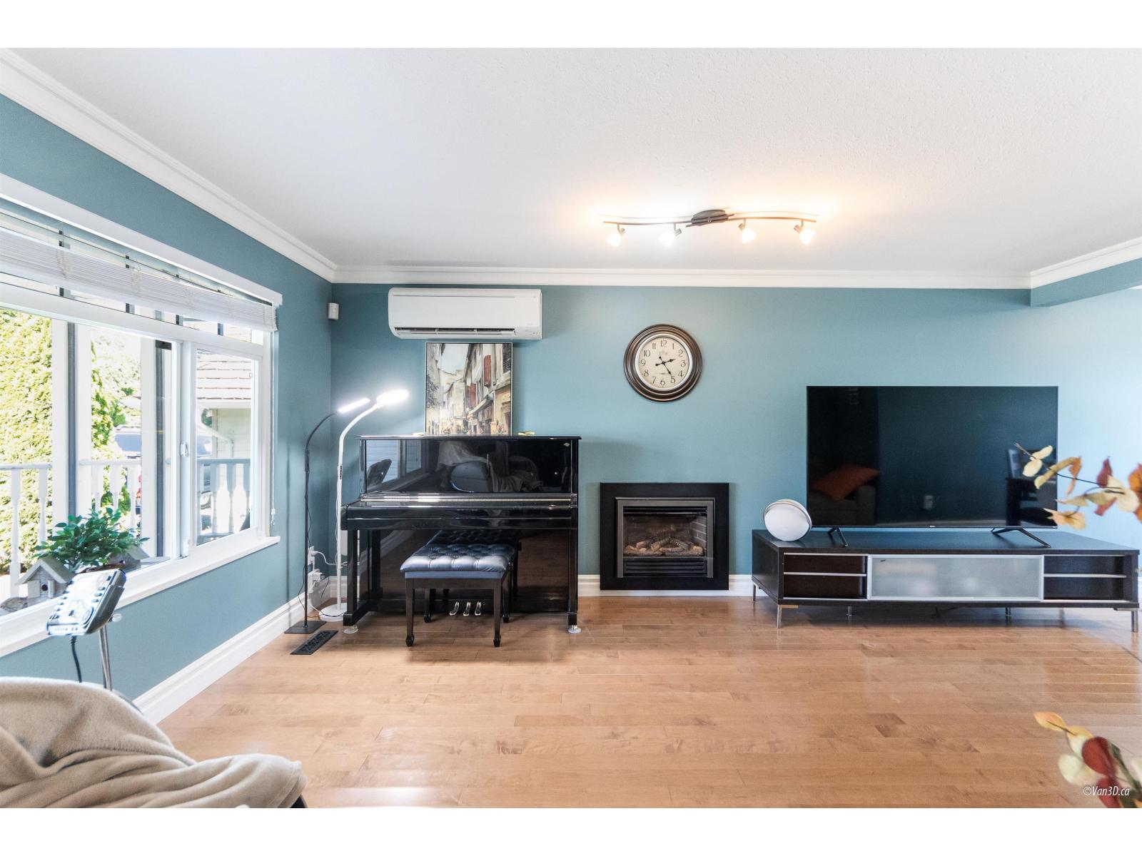 15552 Vista Drive, White Rock, British Columbia  V4B 5H8 - Photo 9 - R3058724