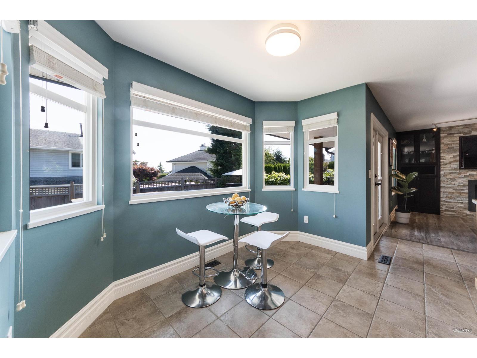 15552 Vista Drive, White Rock, British Columbia  V4B 5H8 - Photo 7 - R3058724