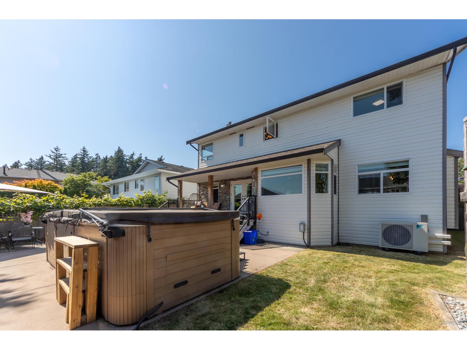 15552 Vista Drive, White Rock, British Columbia  V4B 5H8 - Photo 32 - R3058724