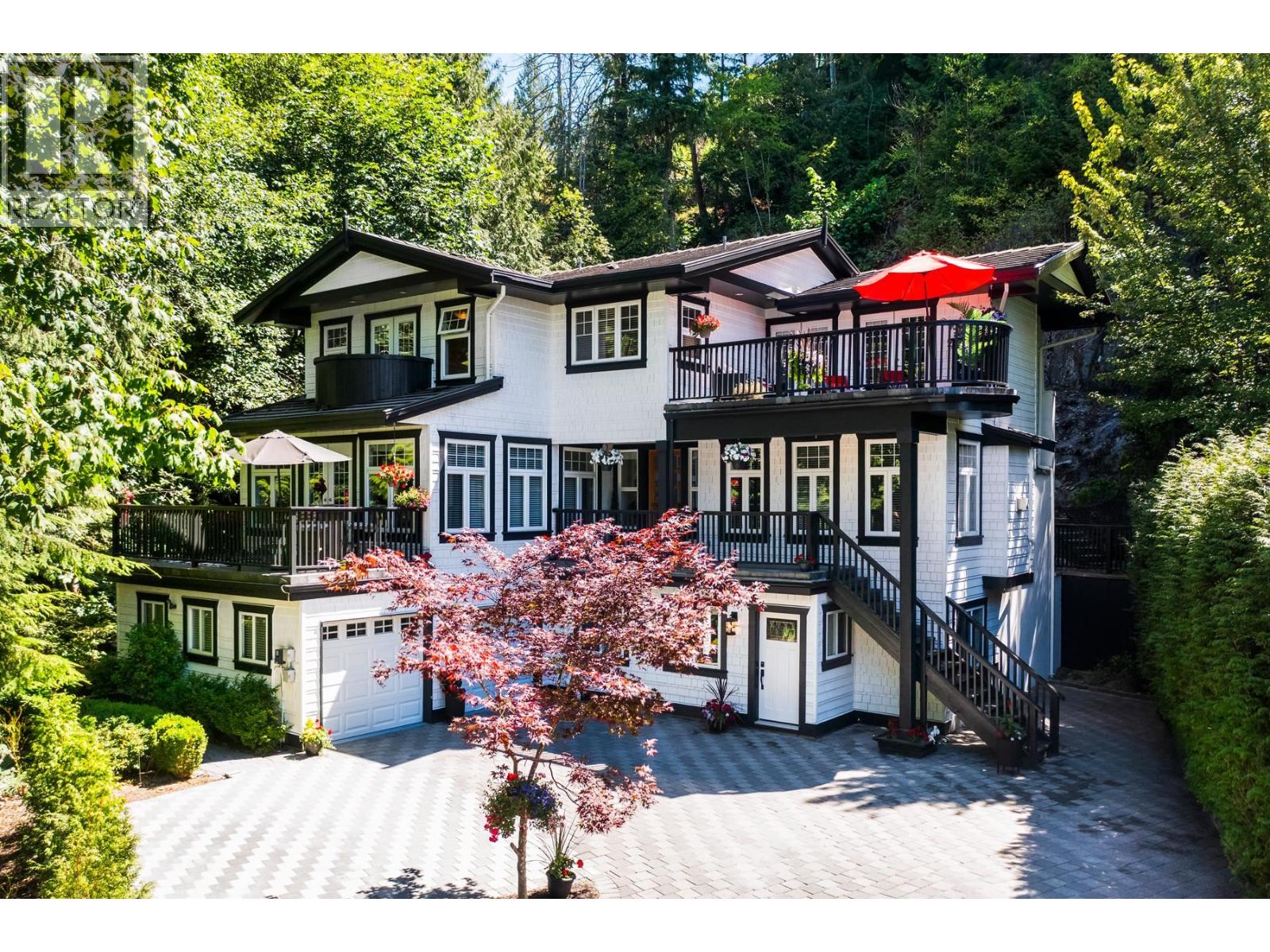 5671 Westport Road, West Vancouver, British Columbia  V7W 1V3 - Photo 1 - R3058825