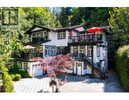 5671 WESTPORT ROAD, West Vancouver, British Columbia