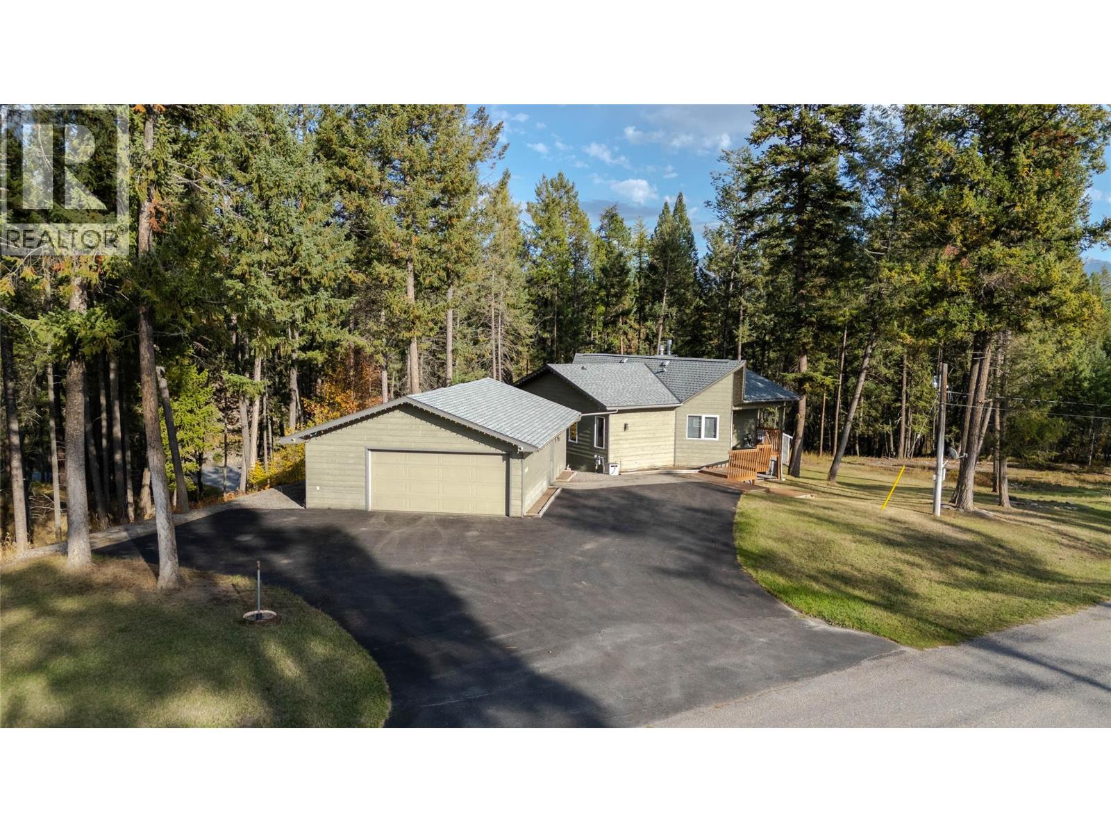 7250 Olsen Road, Jaffray, British Columbia