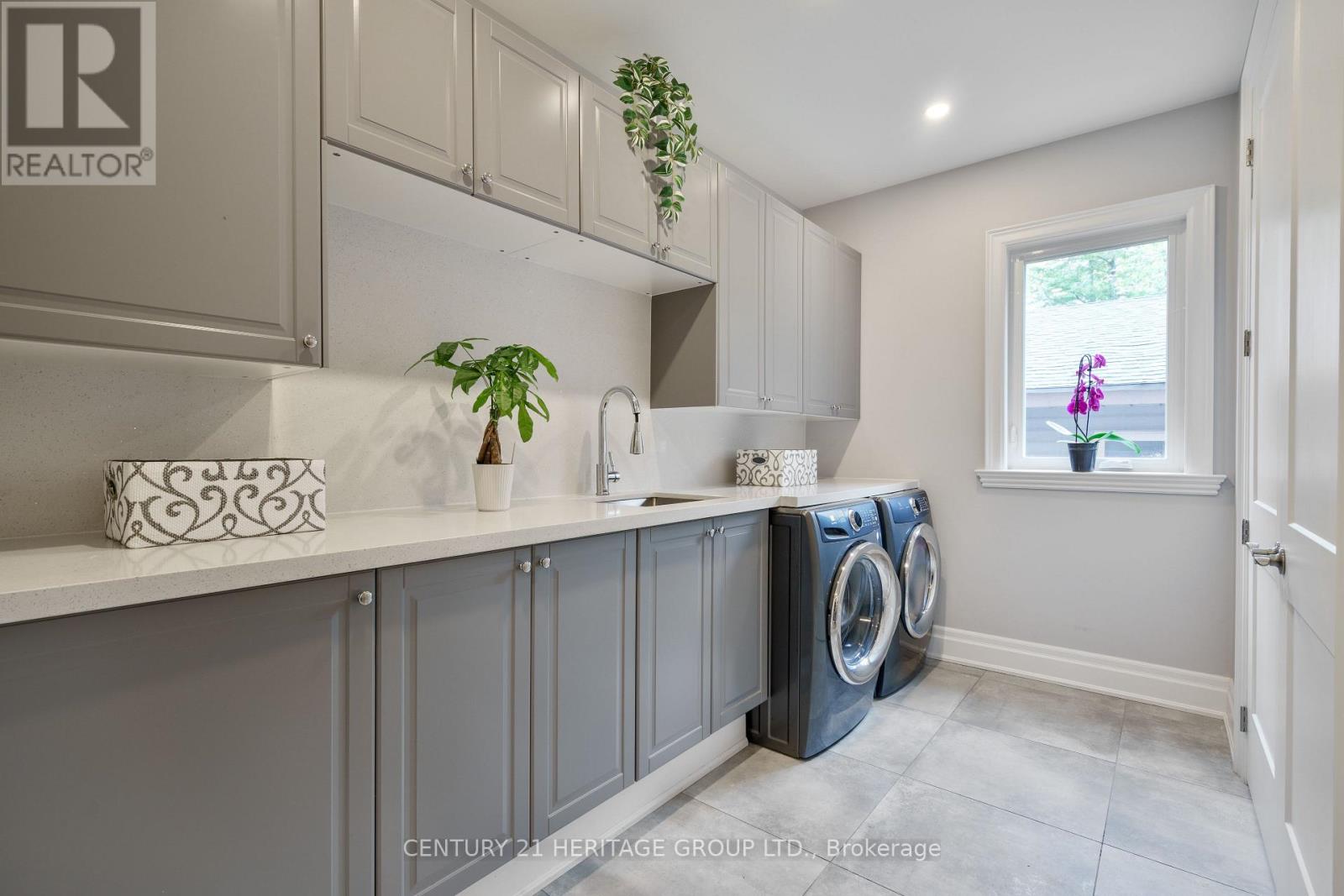 1894 Simcoe Boulevard, Innisfil, Ontario  L9S 4N4 - Photo 14 - N12463843