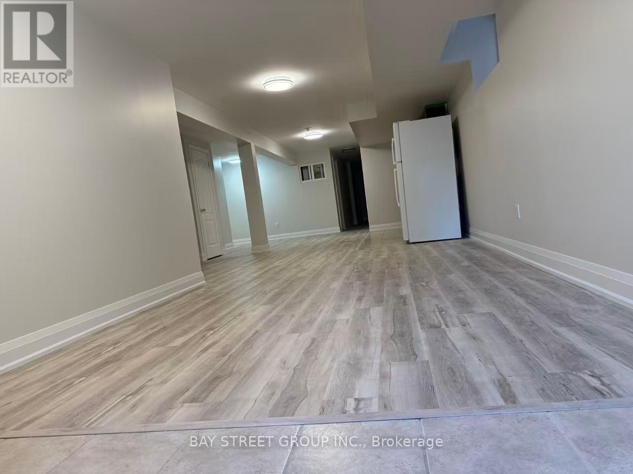 Bsmt 623 16th Avenue, Richmond Hill, Ontario  L4C 7A8 - Photo 6 - N12463869