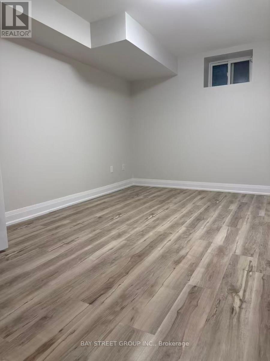 Bsmt 623 16th Avenue, Richmond Hill, Ontario  L4C 7A8 - Photo 8 - N12463869