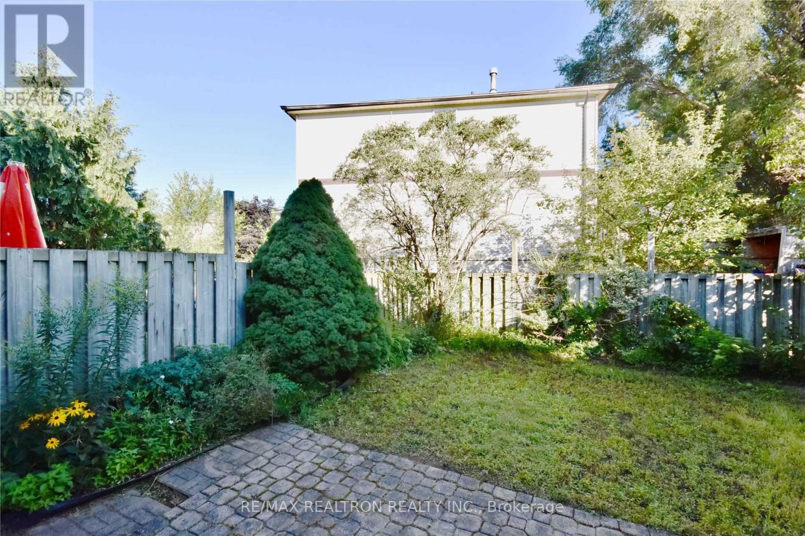 12 Robin Court, Barrie, Ontario  L4M 5M1 - Photo 13 - S12463861