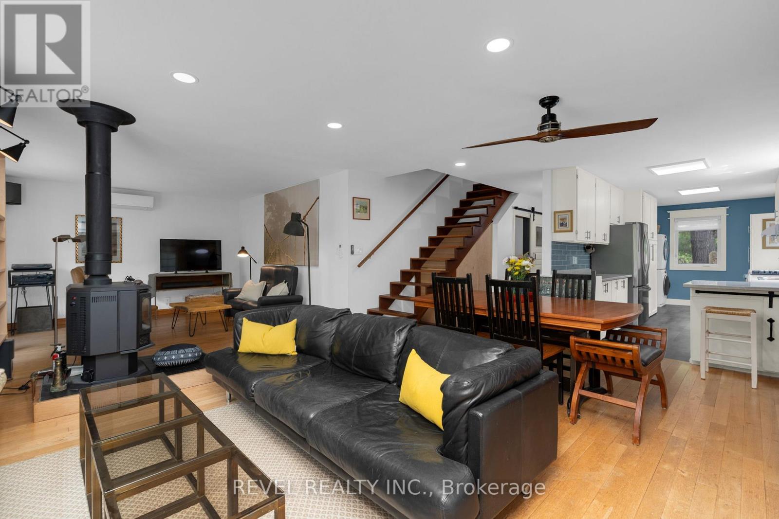 3248 Muskoka Street, Severn, Ontario  L0K 2B0 - Photo 14 - S12463969