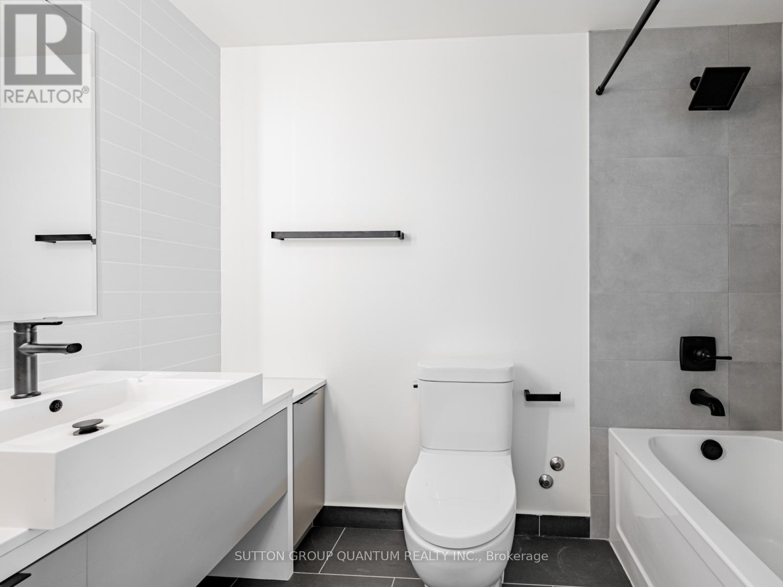 741 - 5 Hanna Avenue, Toronto, Ontario  M6K 0B3 - Photo 13 - C12464012
