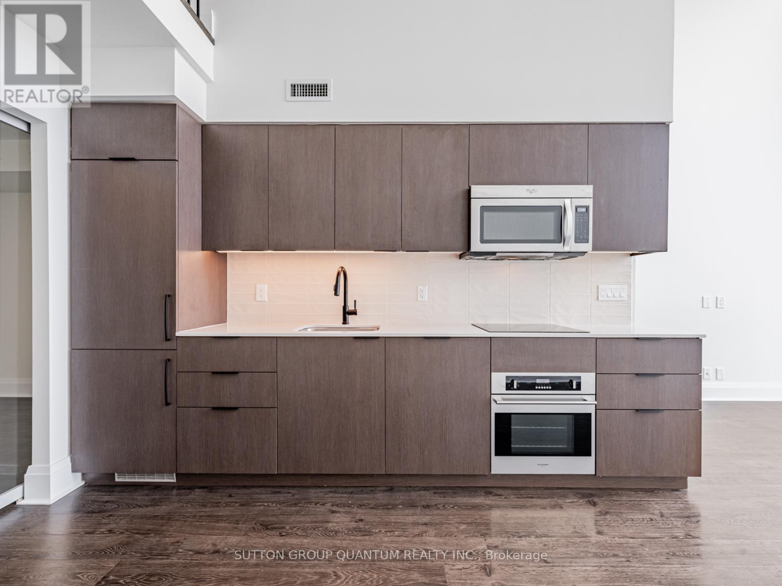 741 - 5 Hanna Avenue, Toronto, Ontario  M6K 0B3 - Photo 25 - C12464012