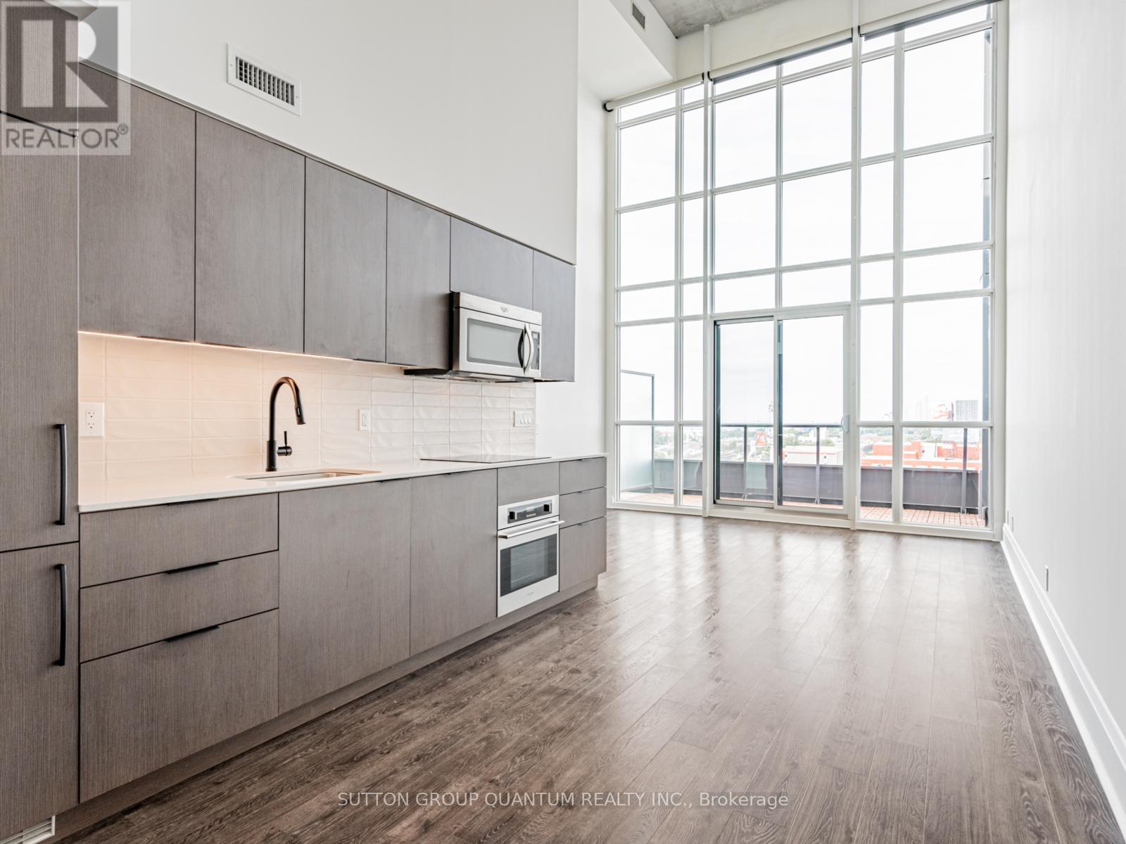 741 - 5 Hanna Avenue, Toronto, Ontario  M6K 0B3 - Photo 8 - C12464012
