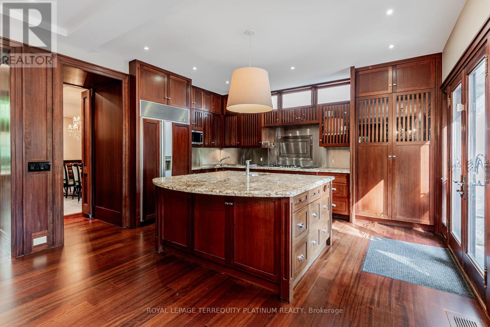 177 Roxborough Drive, Toronto, Ontario  M4W 1X7 - Photo 12 - C12464026