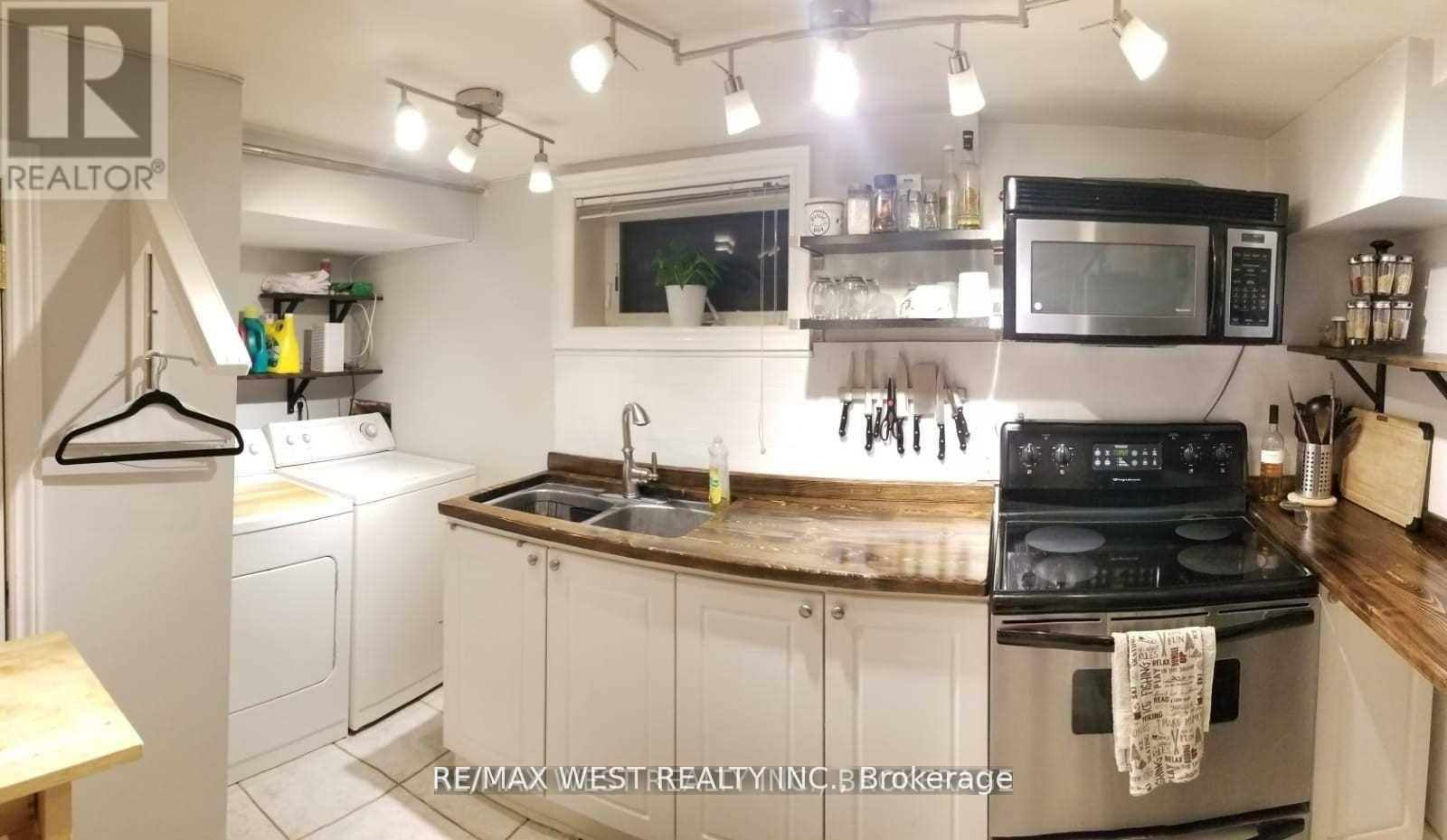 Lower - 606 Conacher Drive, Toronto, Ontario  M2M 3N1 - Photo 3 - C12464035