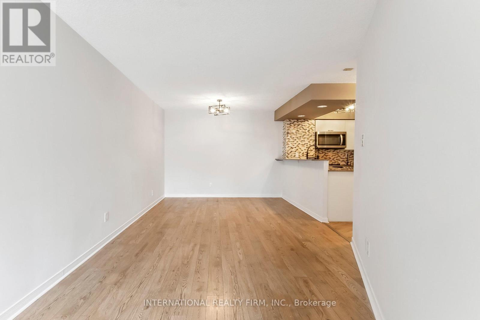 801 King Street, Toronto, Ontario  M5V 3C9 - Photo 18 - C12464048