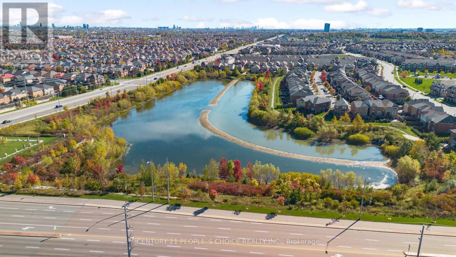 116 Kempenfelt Trail, Brampton, Ontario  L7A 0Z9 - Photo 5 - W12463853