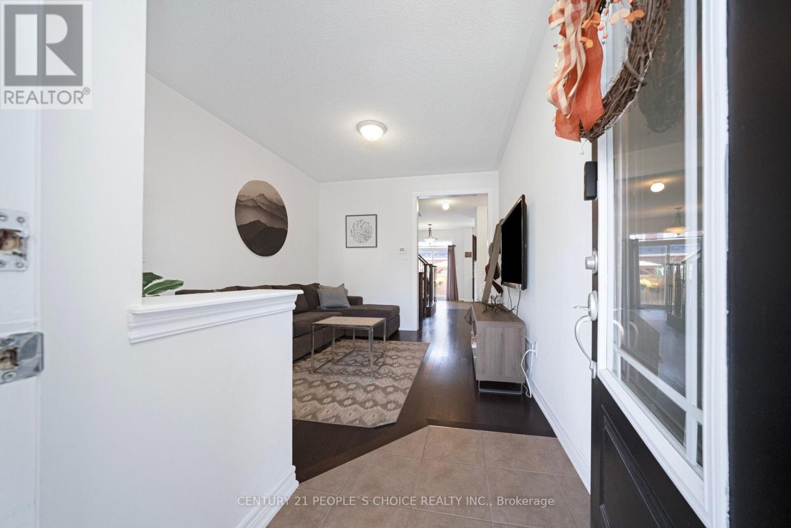 116 Kempenfelt Trail, Brampton, Ontario  L7A 0Z9 - Photo 7 - W12463853