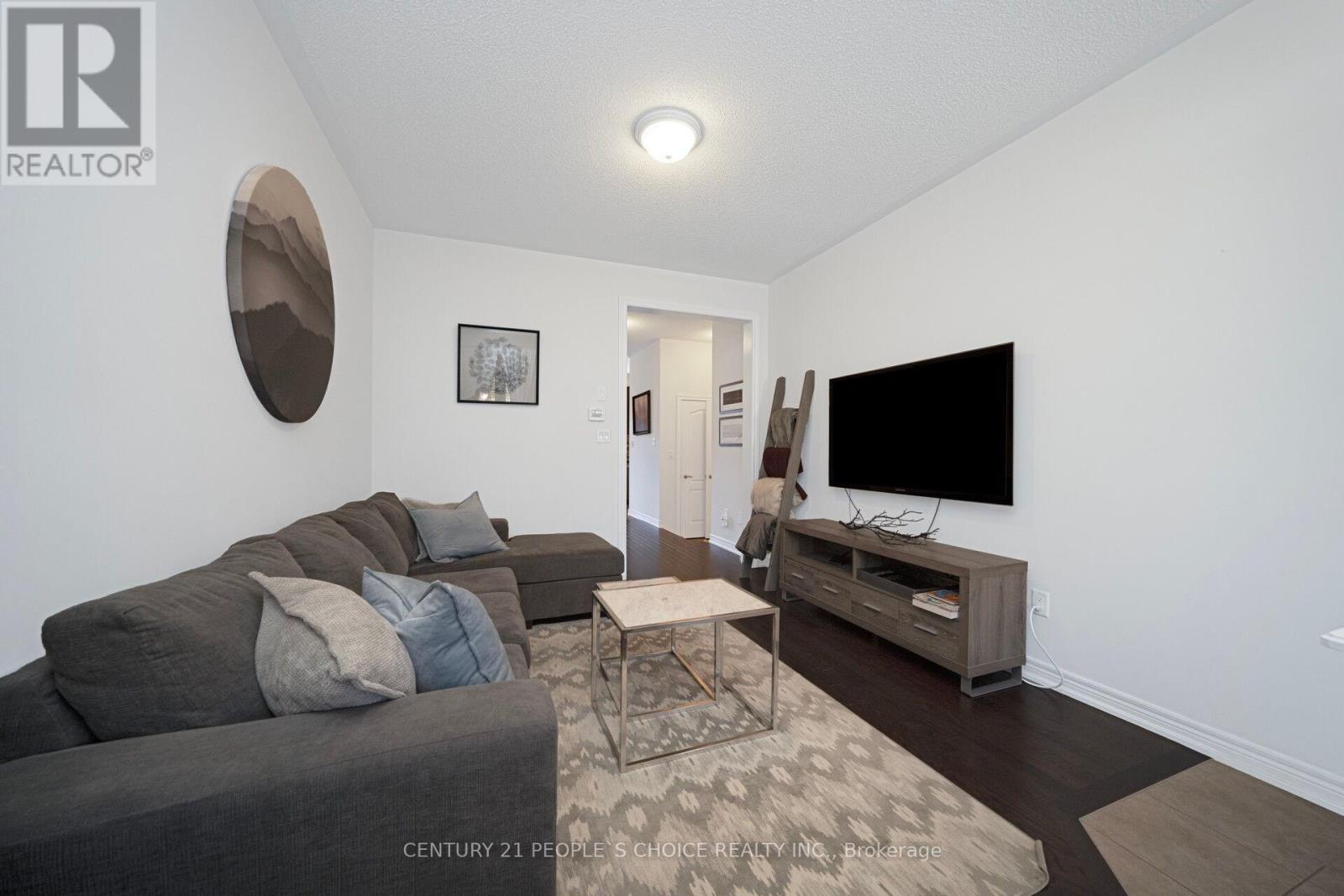 116 Kempenfelt Trail, Brampton, Ontario  L7A 0Z9 - Photo 9 - W12463853