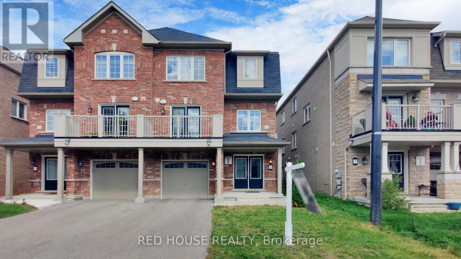9 Daylight Street, Brampton, Ontario  L7A 4N5 - Photo 2 - W12463867
