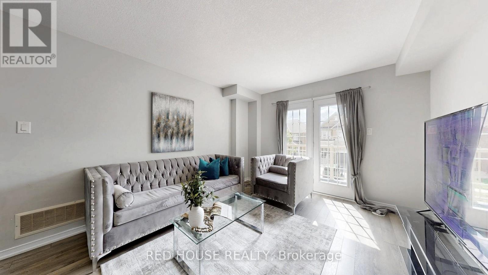9 Daylight Street, Brampton, Ontario  L7A 4N5 - Photo 4 - W12463867