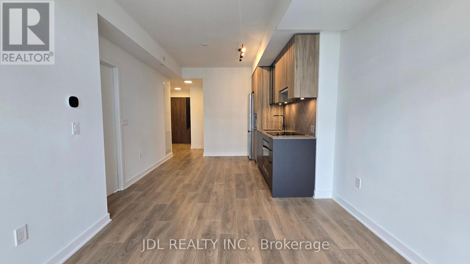 419 - 1037 The Queensway, Toronto, Ontario  M8Z 0H5 - Photo 3 - W12463870