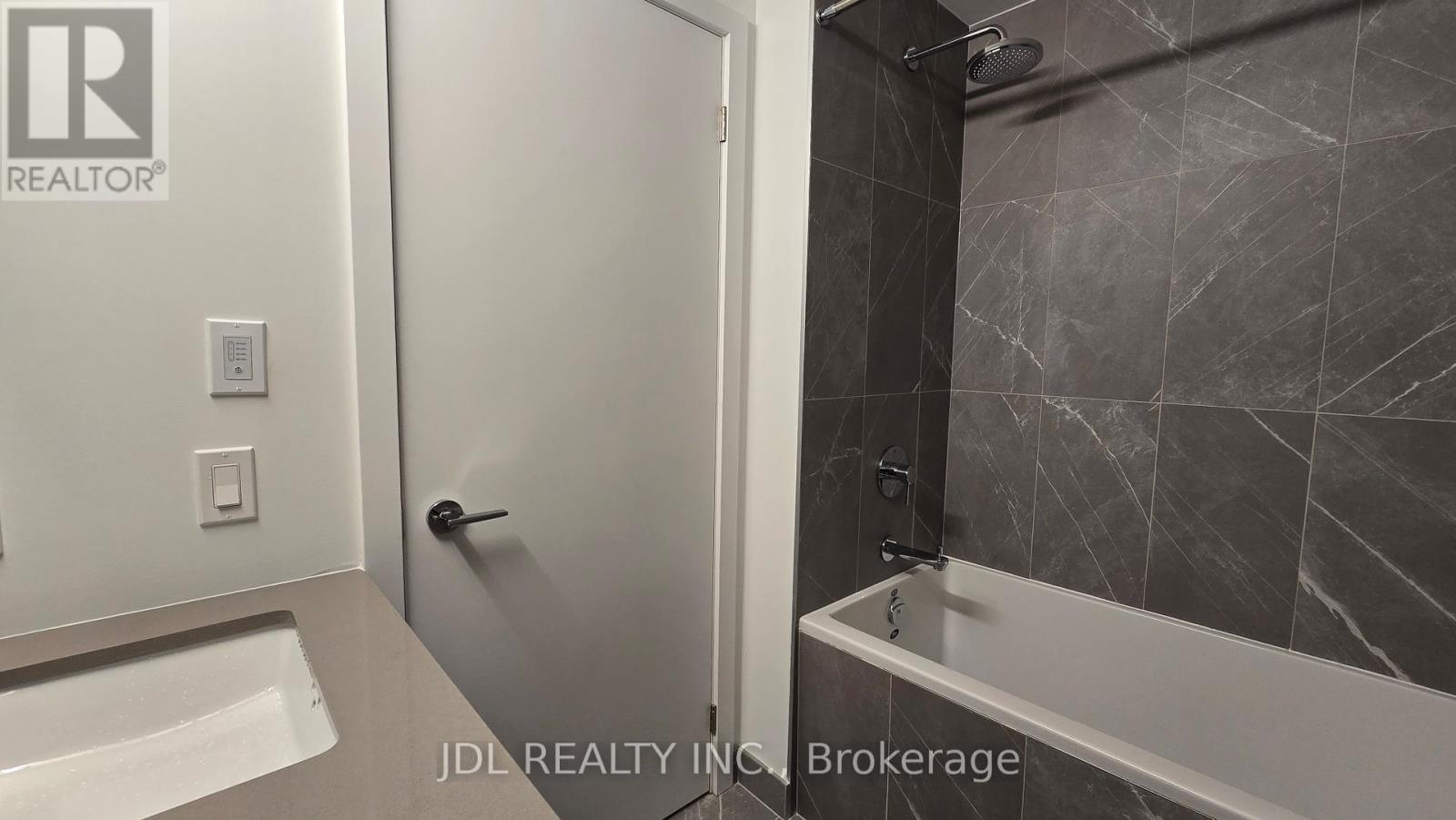 419 - 1037 The Queensway, Toronto, Ontario  M8Z 0H5 - Photo 7 - W12463870