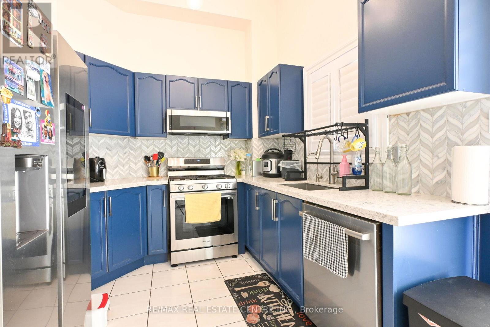 93 Provincial Place, Brampton, Ontario  L6S 6C5 - Photo 19 - W12463881