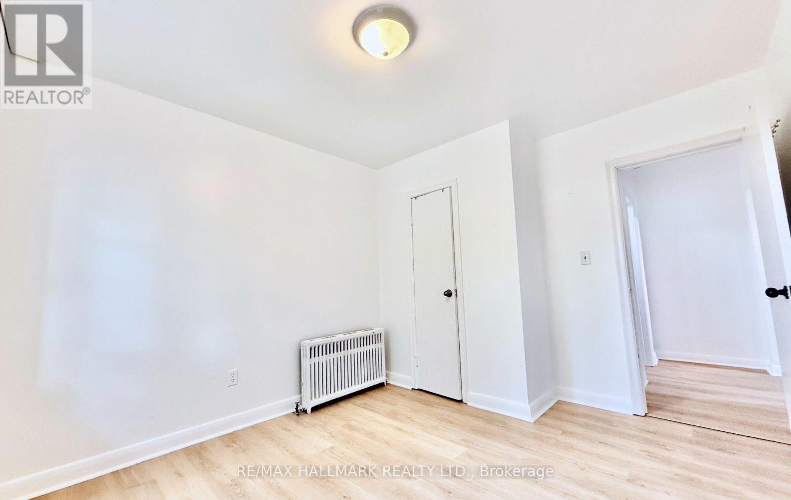 Upper - 314 Browns Line, Toronto, Ontario  M8W 3W2 - Photo 13 - W12463888