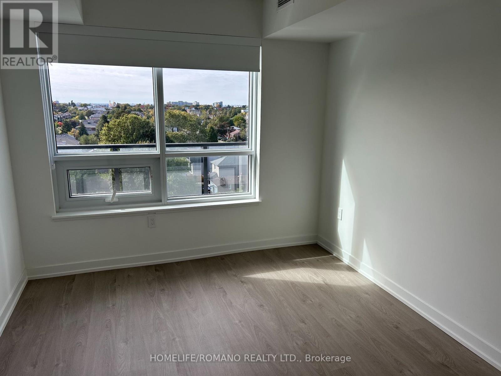 701 - 556 Marlee Avenue, Toronto, Ontario  M6B 0B1 - Photo 4 - W12463894