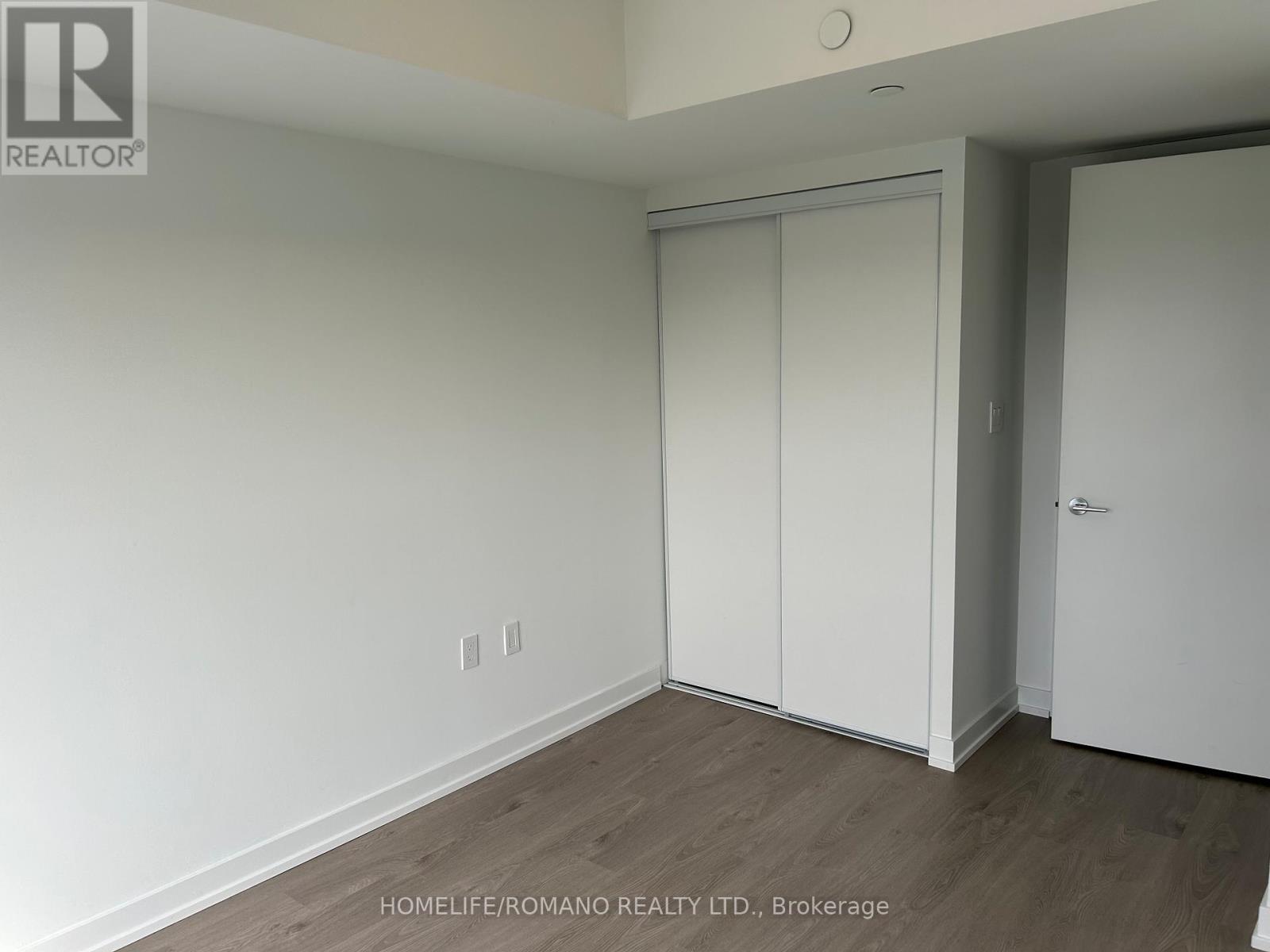 701 - 556 Marlee Avenue, Toronto, Ontario  M6B 0B1 - Photo 6 - W12463894