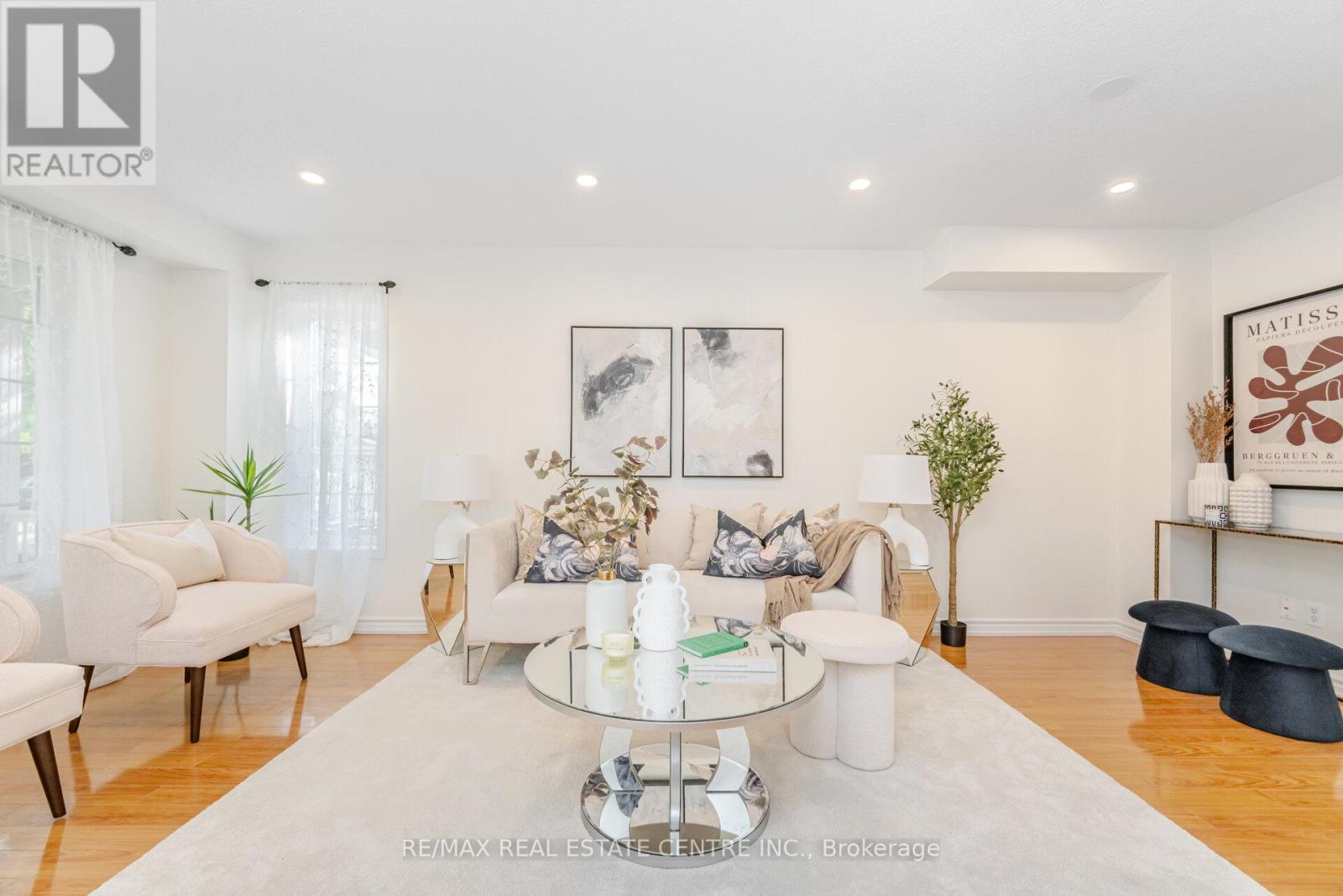 86 Pauline Crescent, Brampton, Ontario  L7A 2V7 - Photo 6 - W12463897