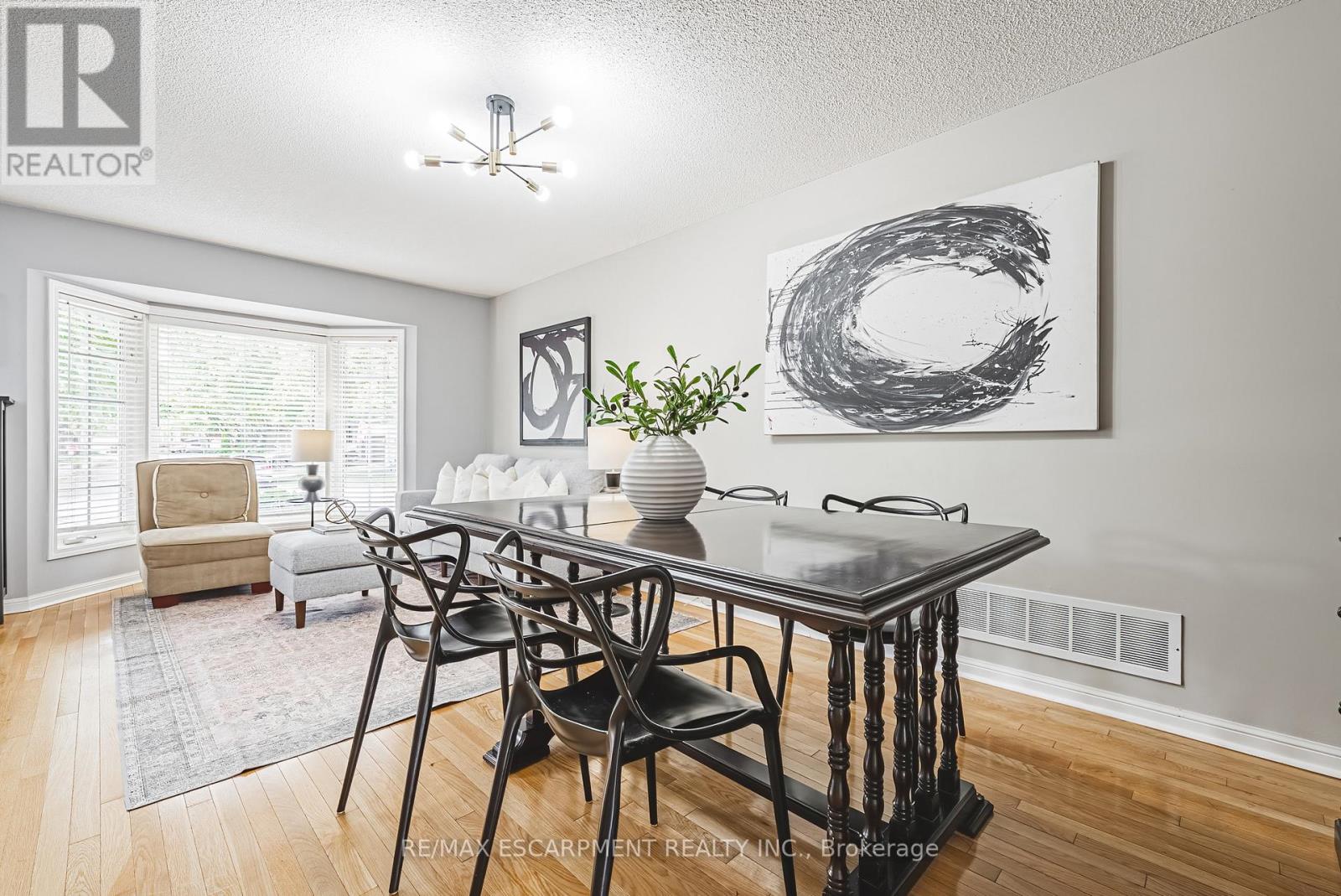5222 Easton Road, Burlington, Ontario  L7L 6N6 - Photo 10 - W12463904