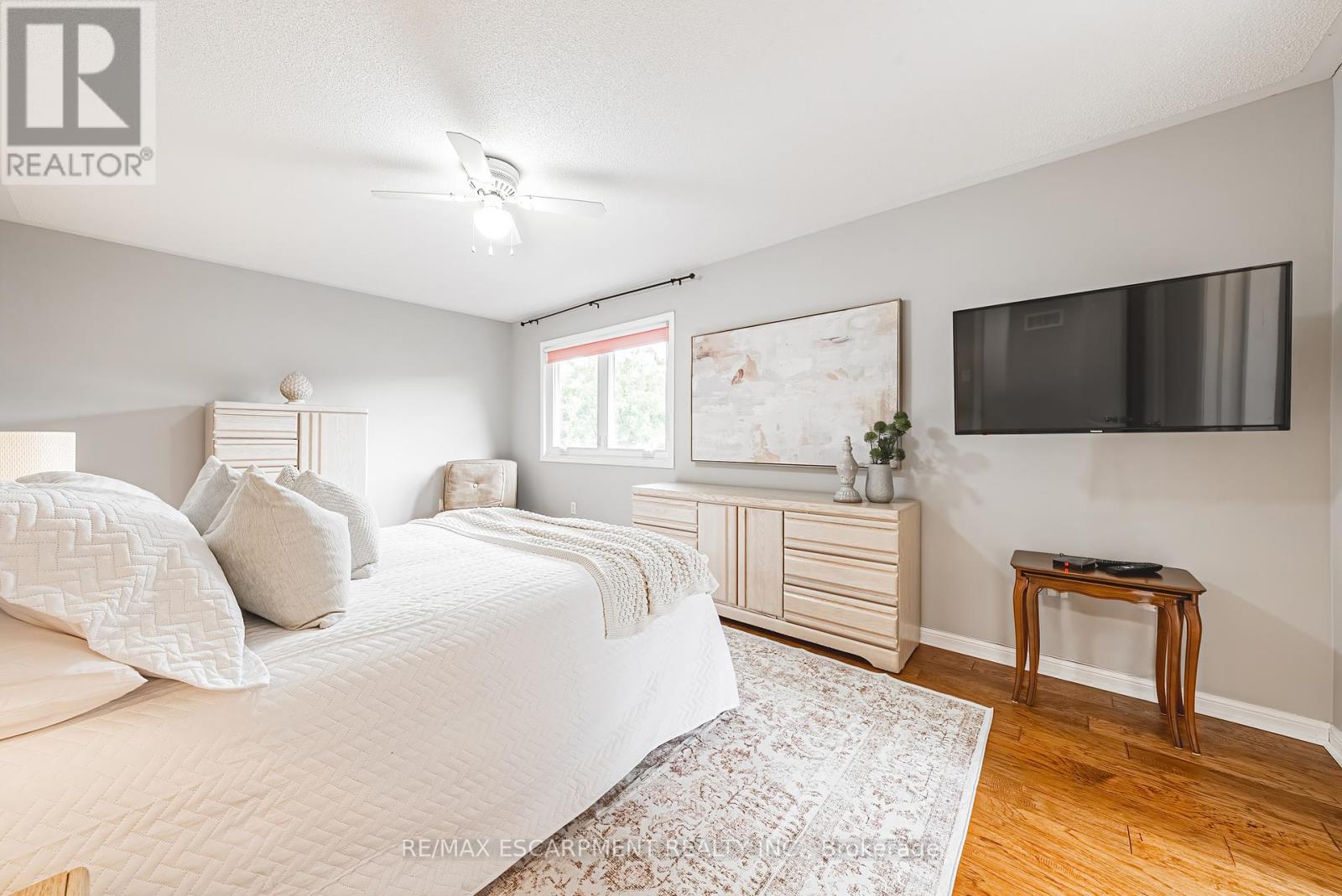 5222 Easton Road, Burlington, Ontario  L7L 6N6 - Photo 17 - W12463904