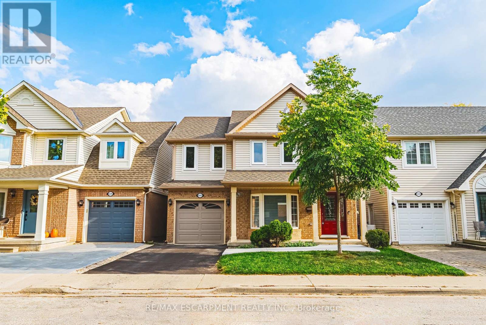 5222 Easton Road, Burlington, Ontario  L7L 6N6 - Photo 2 - W12463904