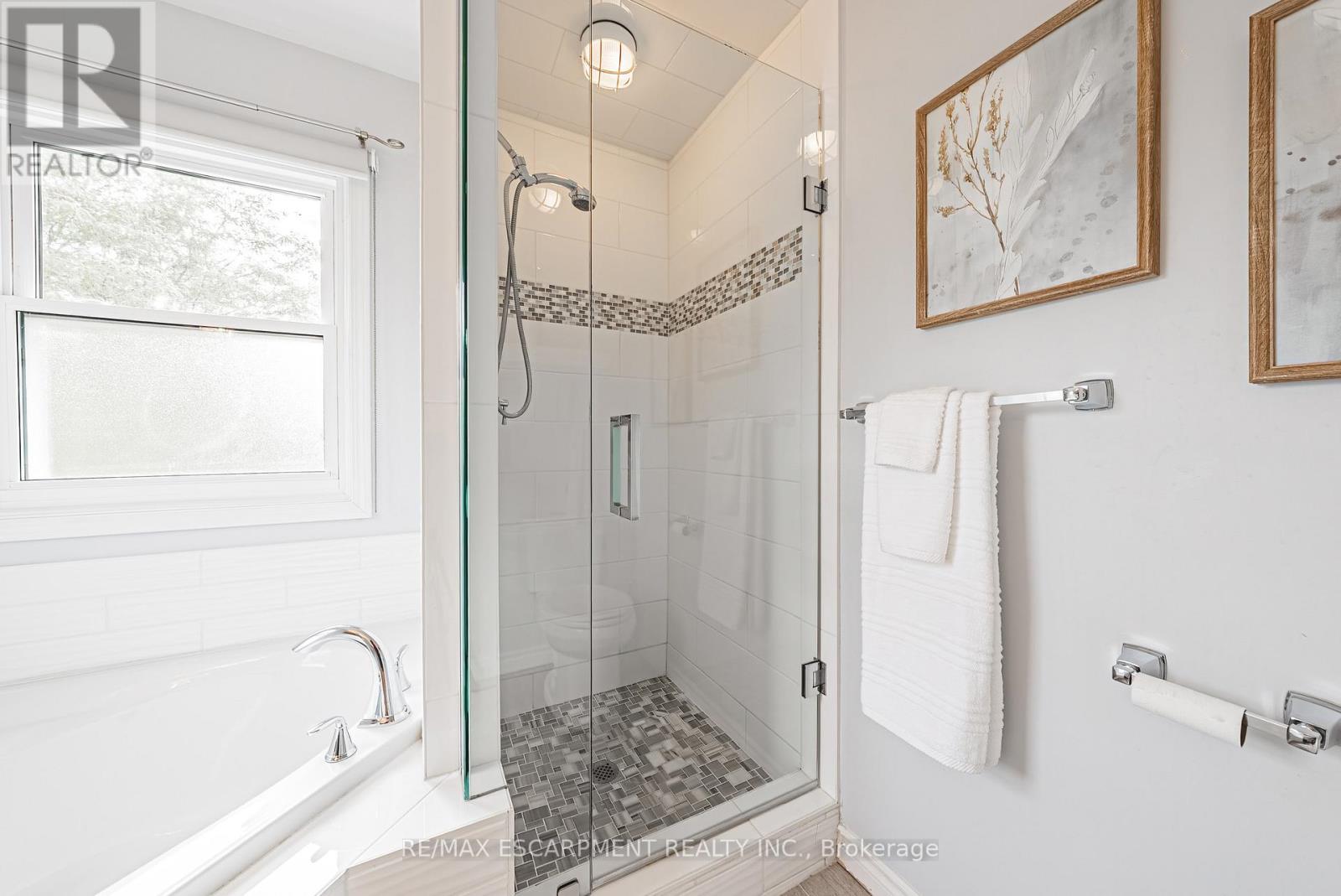 5222 Easton Road, Burlington, Ontario  L7L 6N6 - Photo 23 - W12463904