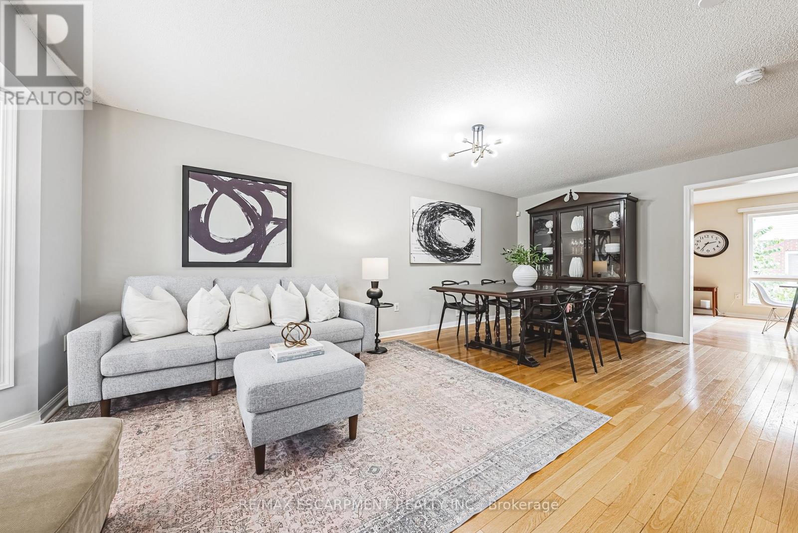 5222 Easton Road, Burlington, Ontario  L7L 6N6 - Photo 7 - W12463904