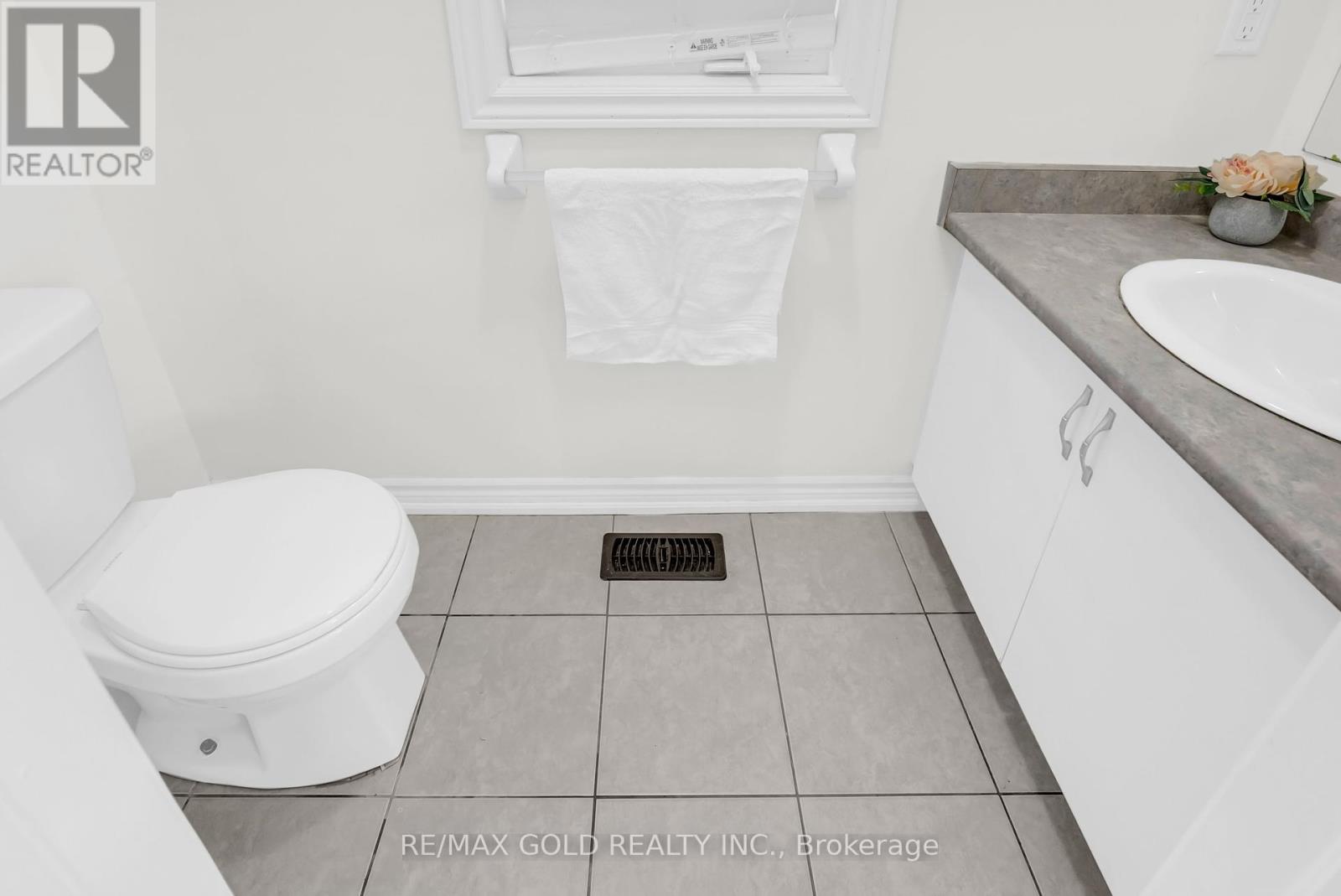 158 Etheridge Avenue, Milton, Ontario  L9E 0A5 - Photo 28 - W12463924