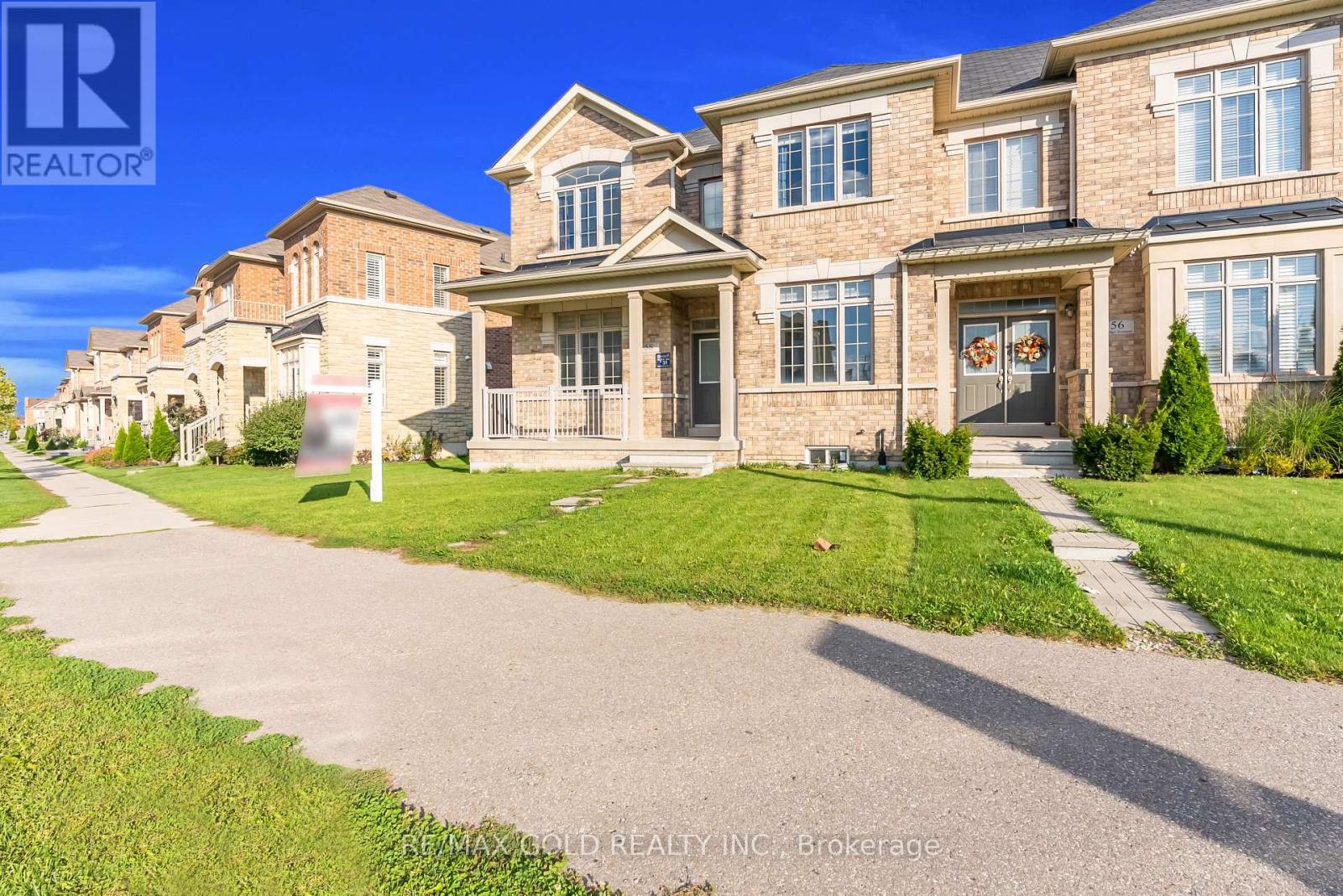 158 Etheridge Avenue, Milton, Ontario  L9E 0A5 - Photo 3 - W12463924